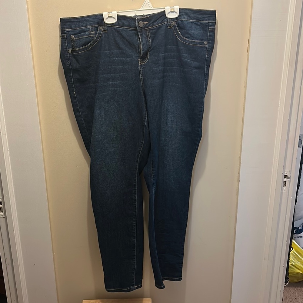 Torrid skinny jeans size 22